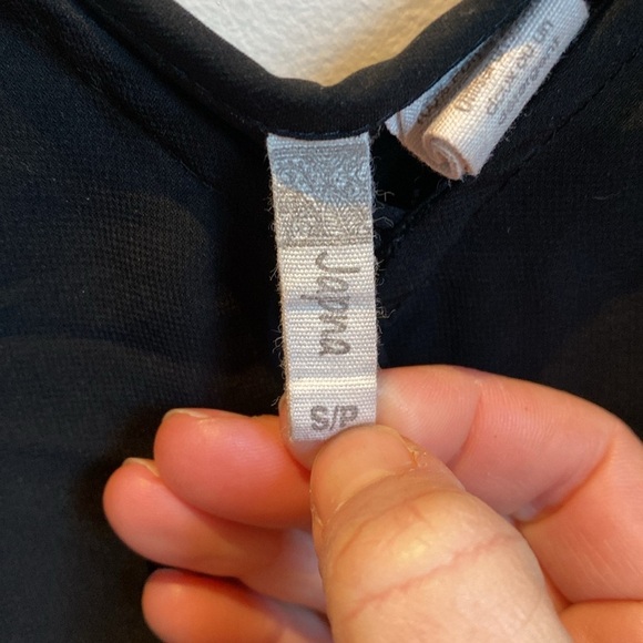 Japna Top - Picture 3 of 7